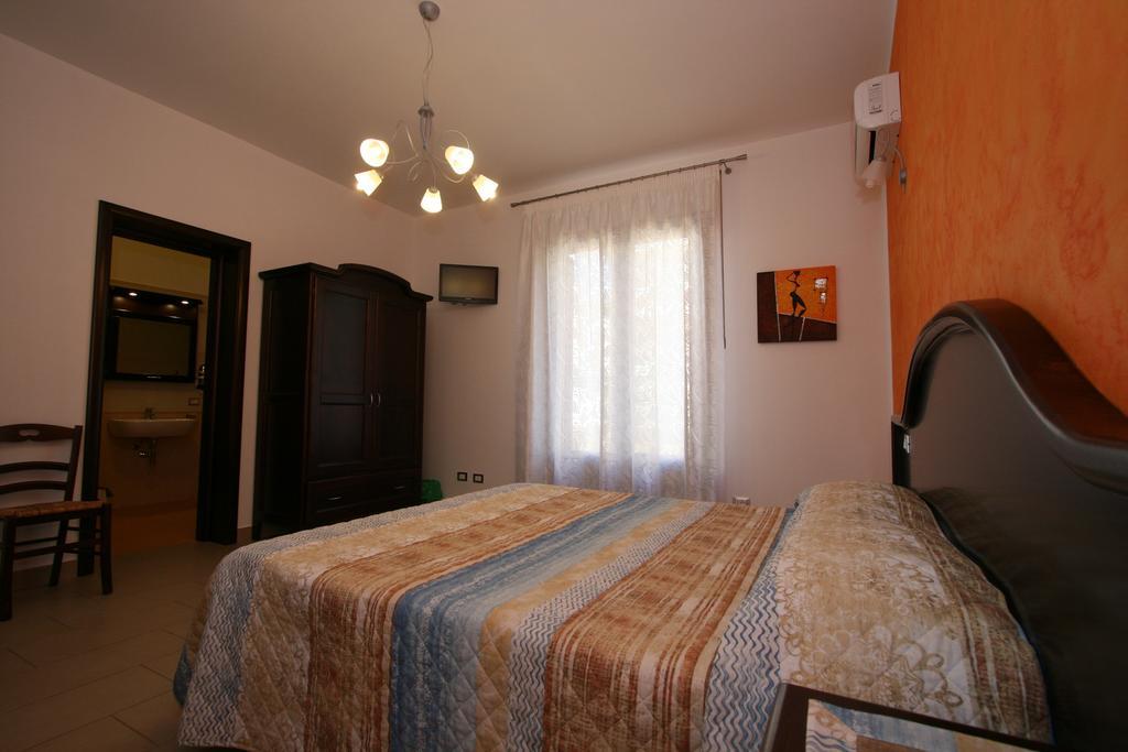 Baia Santa Margherita B&B Castelluzzo Cameră foto